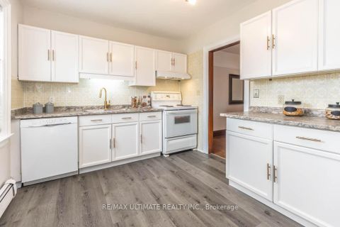 Photo 10 at 41 Thirty Third Street, Long Branch, Toronto