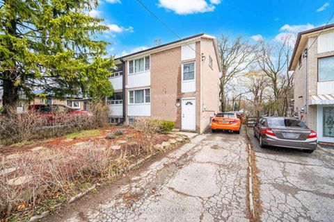 Photo 4 at 87 Overture Road, West Hill, Toronto