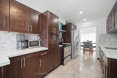 Photo 7 at 87 Overture Road, West Hill, Toronto