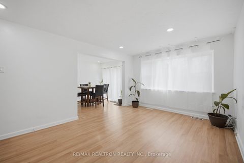 Photo 14 at 87 Overture Road, West Hill, Toronto
