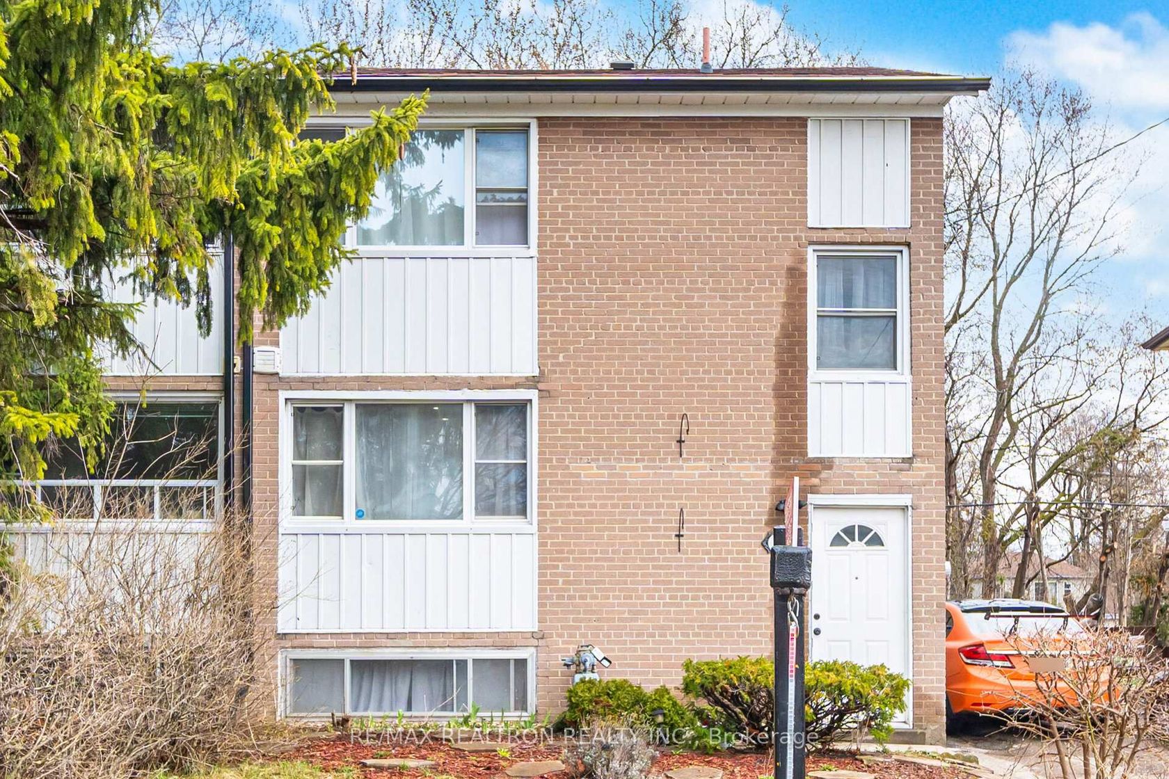 87 Overture Road, West Hill, Toronto photo number 2