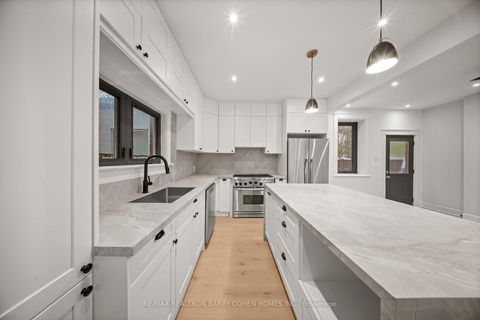 Photo 11 at 231 Macpherson Avenue, Casa Loma, Toronto