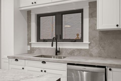 Photo 15 at 231 Macpherson Avenue, Casa Loma, Toronto