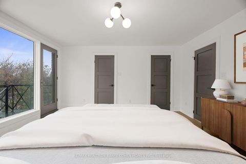 Photo 22 at 231 Macpherson Avenue, Casa Loma, Toronto