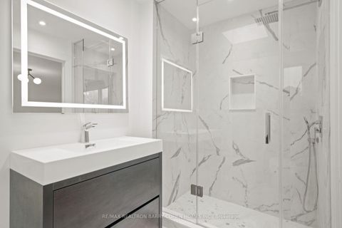 Photo 25 at 231 Macpherson Avenue, Casa Loma, Toronto