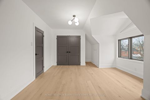 Photo 31 at 231 Macpherson Avenue, Casa Loma, Toronto