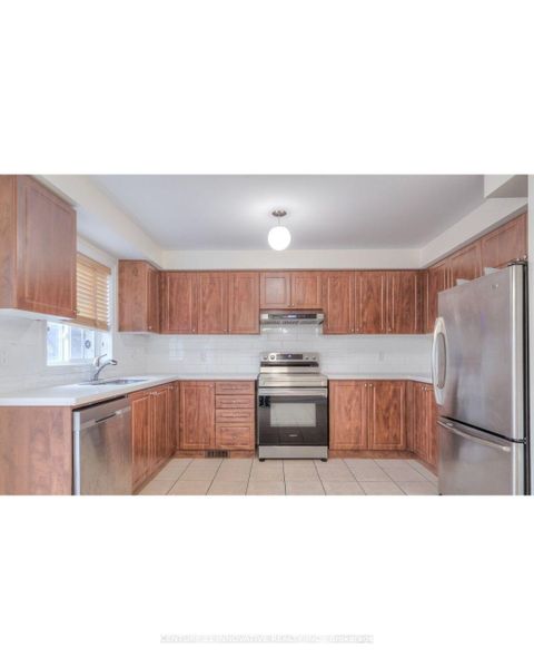 Photo 15 at 4269A Lawrence Avenue E, West Hill, Toronto