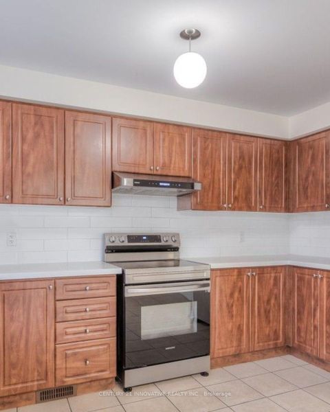 Photo 16 at 4269A Lawrence Avenue E, West Hill, Toronto