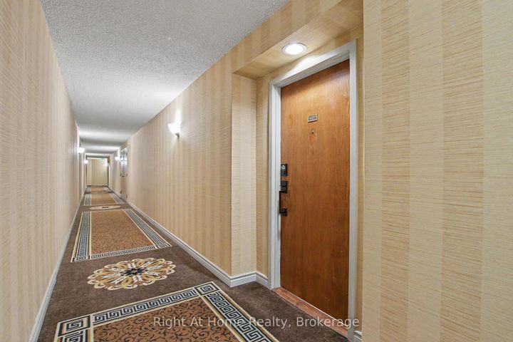 Photo 5 at 405 - 2121 Lakeshore Road, Brant, Burlington