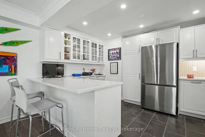 Photo 16 at 405 - 2121 Lakeshore Road, Brant, Burlington