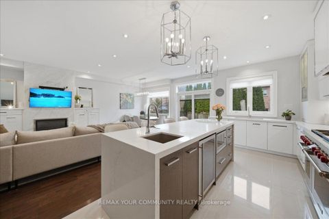 Photo 8 at 42 Sandy Point Drive, Westbrook, Richmond Hill