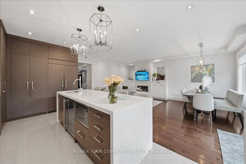 Photo 9 at 42 Sandy Point Drive, Westbrook, Richmond Hill