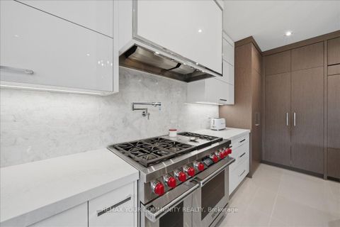 Photo 10 at 42 Sandy Point Drive, Westbrook, Richmond Hill