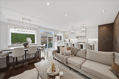 Photo 15 at 42 Sandy Point Drive, Westbrook, Richmond Hill