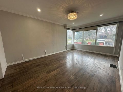 Photo 2 at 125 Treverton Drive, Ionview, Toronto