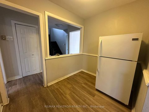 Photo 4 at 125 Treverton Drive, Ionview, Toronto