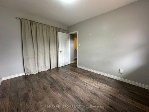 Photo 9 at 125 Treverton Drive, Ionview, Toronto