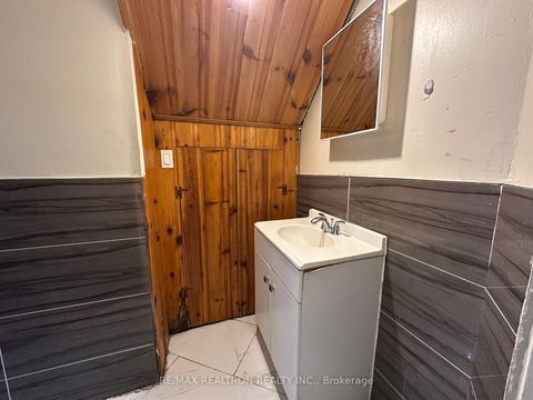 Photo 20 at 125 Treverton Drive, Ionview, Toronto