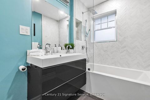 Photo 18 at 33 McIntosh Avenue, Queensway, Toronto
