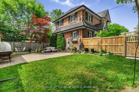Photo 21 at 33 McIntosh Avenue, Queensway, Toronto