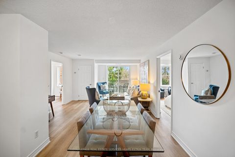 Photo 2 at 201 - 645 Millwood Road, Mount Pleasant East, Toronto