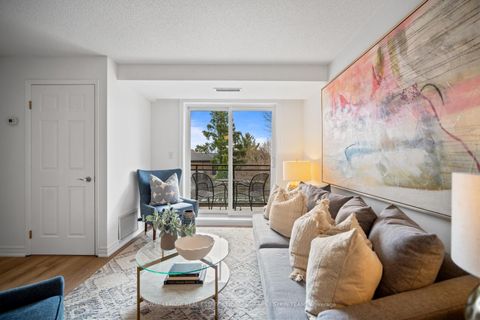 Photo 3 at 201 - 645 Millwood Road, Mount Pleasant East, Toronto