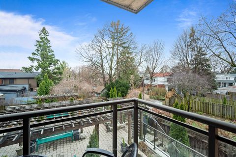 Photo 4 at 201 - 645 Millwood Road, Mount Pleasant East, Toronto