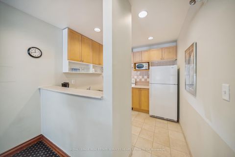 Photo 22 at 201 - 645 Millwood Road, Mount Pleasant East, Toronto