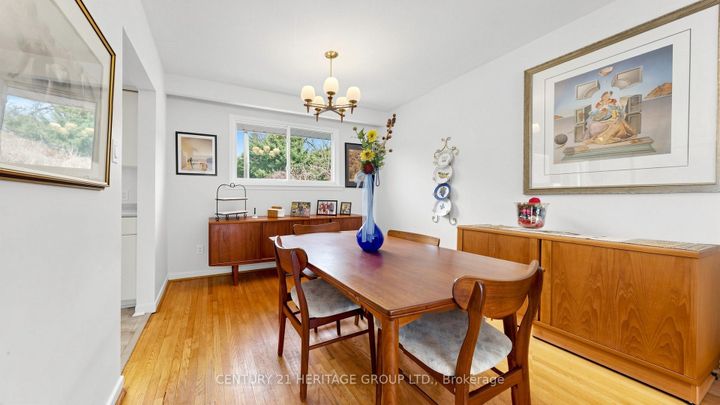 Photo 10 at 72 Romfield Circuit, Royal Orchard, Markham