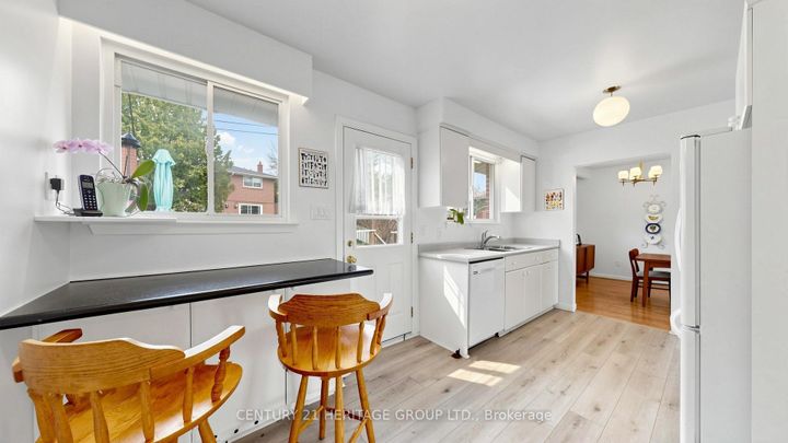 Photo 12 at 72 Romfield Circuit, Royal Orchard, Markham