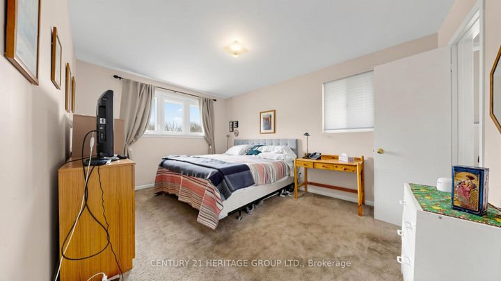 Photo 17 at 72 Romfield Circuit, Royal Orchard, Markham