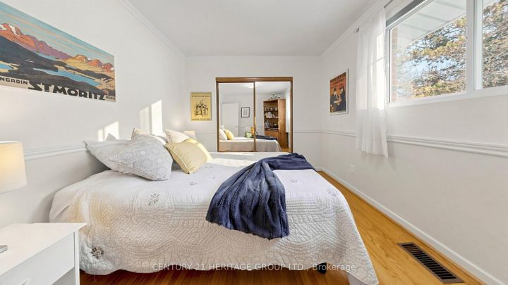 Photo 24 at 72 Romfield Circuit, Royal Orchard, Markham