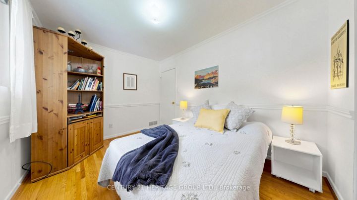 Photo 25 at 72 Romfield Circuit, Royal Orchard, Markham