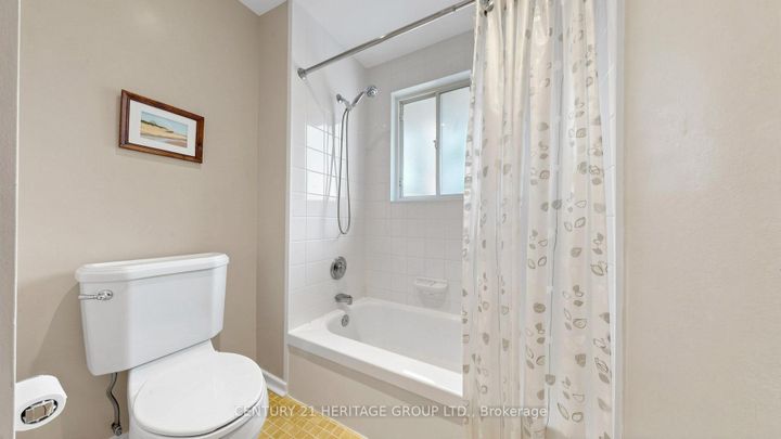 Photo 28 at 72 Romfield Circuit, Royal Orchard, Markham