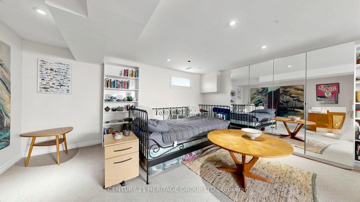 Photo 32 at 72 Romfield Circuit, Royal Orchard, Markham