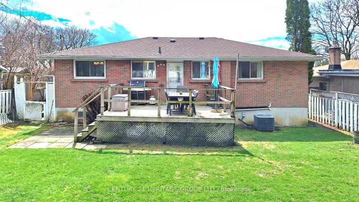 Photo 42 at 72 Romfield Circuit, Royal Orchard, Markham