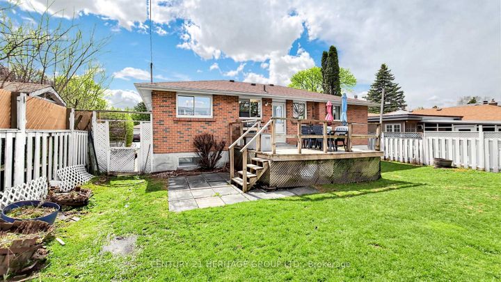 Photo 43 at 72 Romfield Circuit, Royal Orchard, Markham