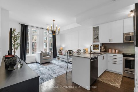 Photo 2 at 43 - 8167 Kipling Avenue, West Woodbridge, Vaughan