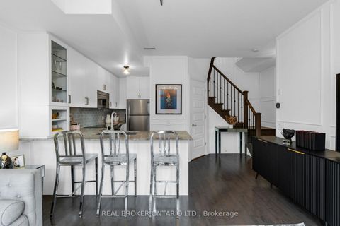 Photo 5 at 43 - 8167 Kipling Avenue, West Woodbridge, Vaughan