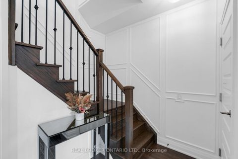 Photo 10 at 43 - 8167 Kipling Avenue, West Woodbridge, Vaughan