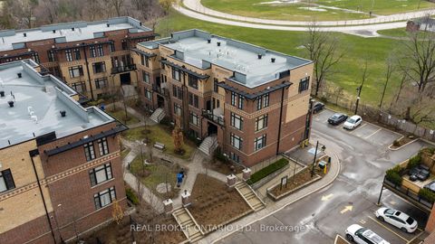 Photo 29 at 43 - 8167 Kipling Avenue, West Woodbridge, Vaughan