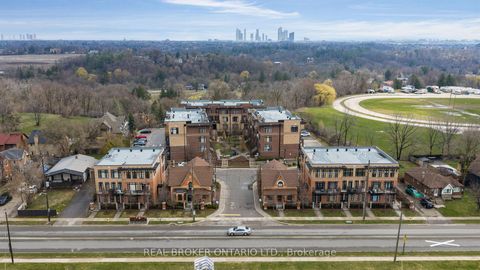 Photo 30 at 43 - 8167 Kipling Avenue, West Woodbridge, Vaughan