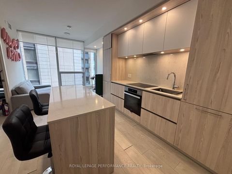 Photo 11 at 1307 - 15 Mercer Street, Waterfront Communities C1, Toronto