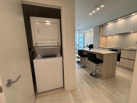 Photo 14 at 1307 - 15 Mercer Street, Waterfront Communities C1, Toronto