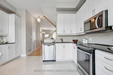 Photo 10 at 488 King Street E, Moss Park, Toronto