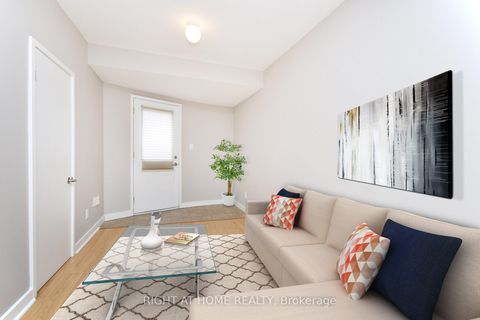 Photo 31 at 488 King Street E, Moss Park, Toronto