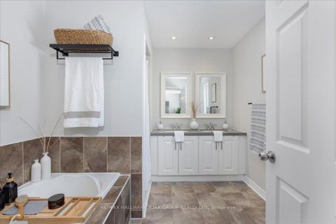 Photo 23 at 19 Silverstone Crescent, Keswick South, Georgina