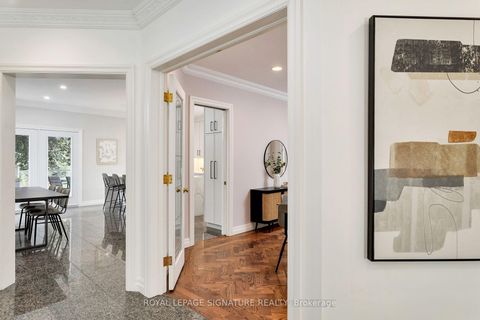 Photo 2 at 31 Lawrie Road, Beverley Glen, Vaughan