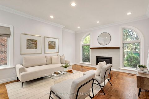 Photo 9 at 31 Lawrie Road, Beverley Glen, Vaughan