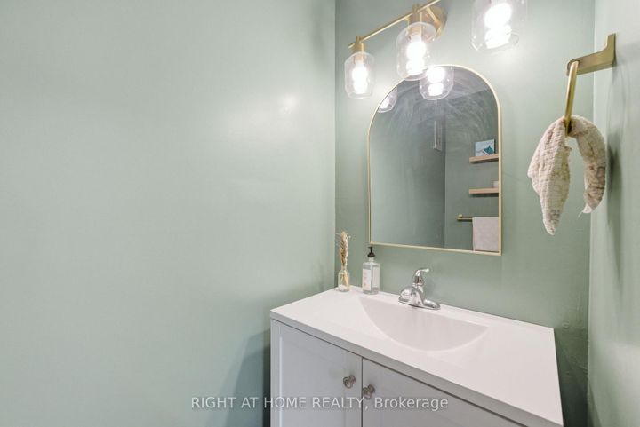 Photo 19 at 826 West Shore Boulevard, West Shore, Pickering